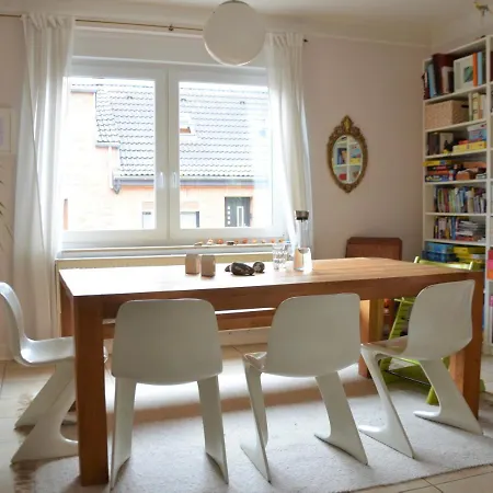 Gaestezimmer Mit Garten In Fischeln Homestay Krefeld