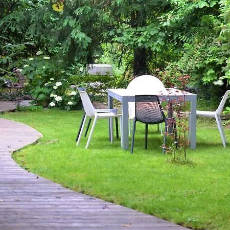 Homestay Gaestezimmer Mit Garten In Fischeln *