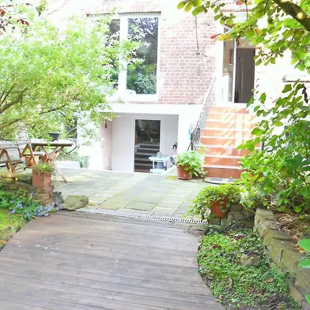 Gaestezimmer Mit Garten In Fischeln